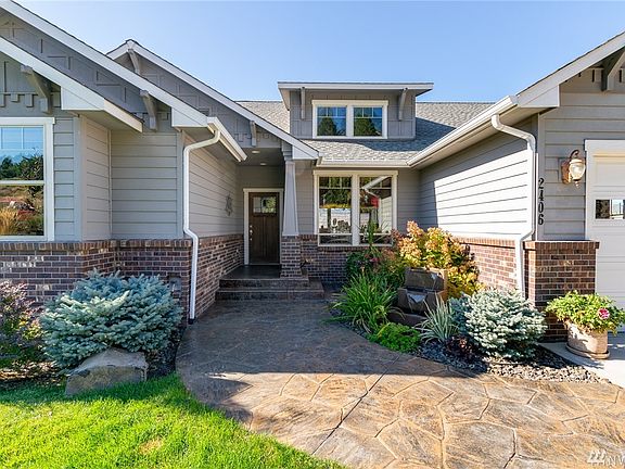 2nd image of 2406 Catalina Dr