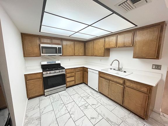 2nd image of 1483 Versailles Dr