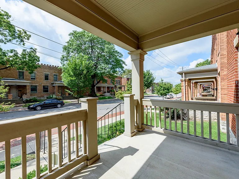 Grant Commons Porch