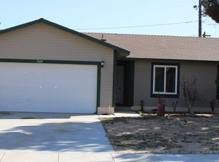 2864 Corona Ave, Mojave, CA 93501