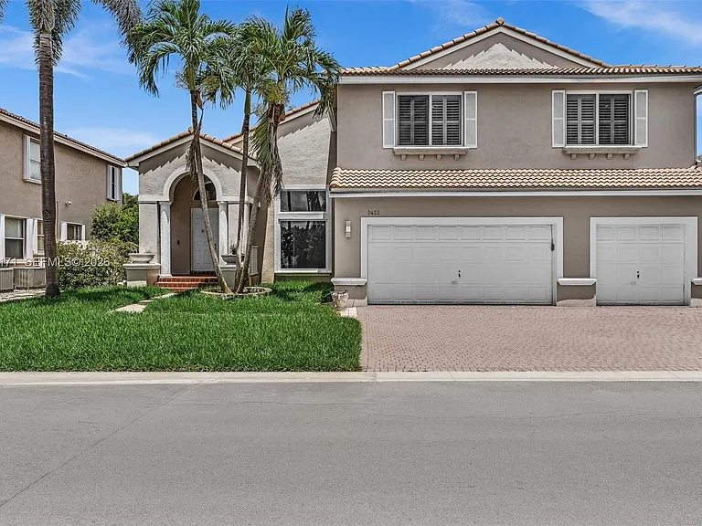 3433 SW 52nd Ct — Photo 1