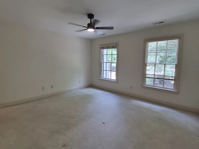 4413 Turnberry Cir — Photo 21