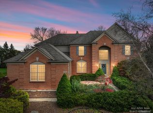 48342 Manhattan Cir, Canton, MI 48188