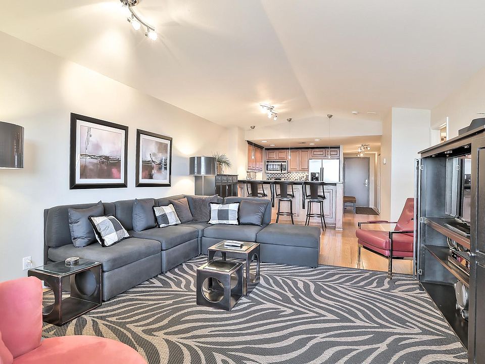 Contemporary Decor