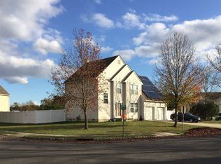 105 Yardley Ct, Egg Harbor Township, NJ 08234