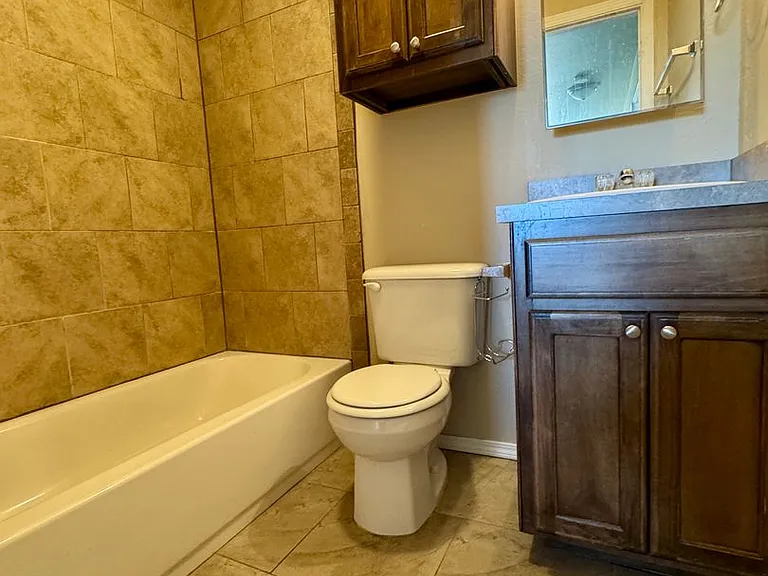 1305 SW Washington Ave #1 — Photo 8