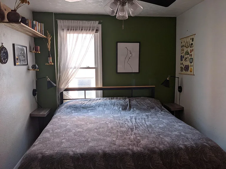 131 E 8th Ave — Photo 13