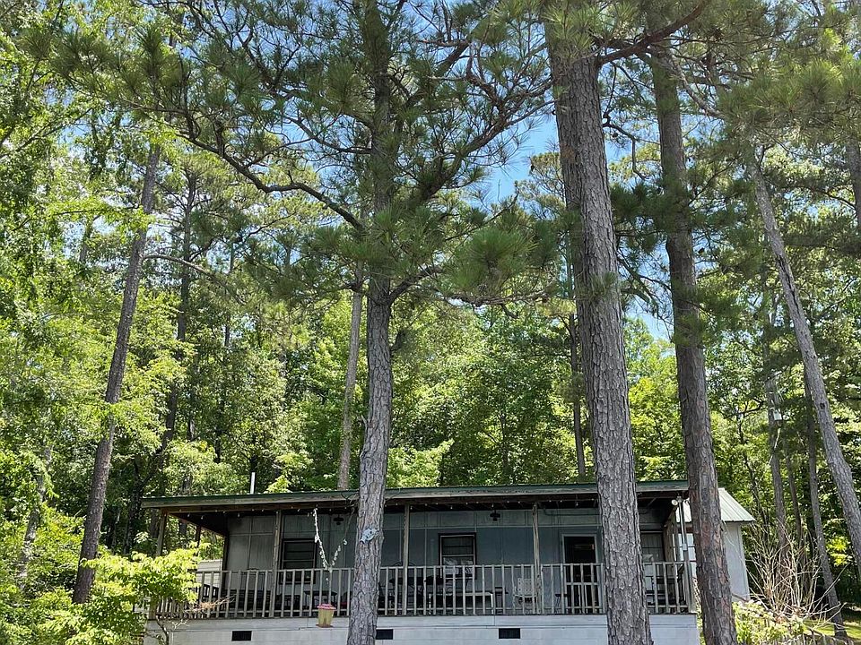 1st image of 156 Crestwood Pl