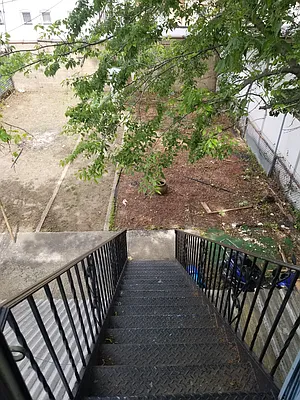 Rented by Metropolis International Realty Inc. | media 2