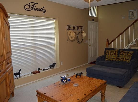 4th image of 2327 Forestbrook Dr