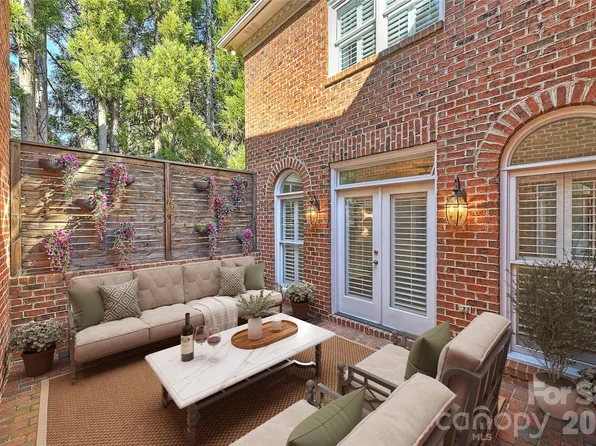 5242 Colony Rd, Charlotte, NC 28226