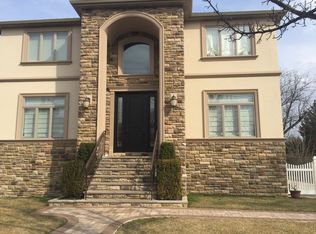 17 Joline Ave, Staten Island, NY 10307