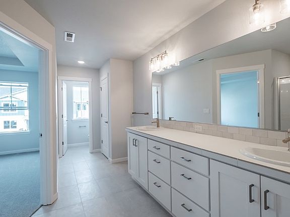 Owner s Bath