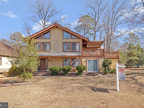 5th image of 11445 Mohawk Ct