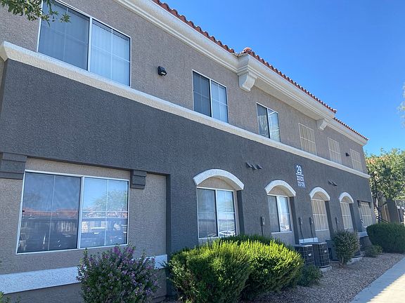 4th image of 10245 S Maryland Pkwy #2213