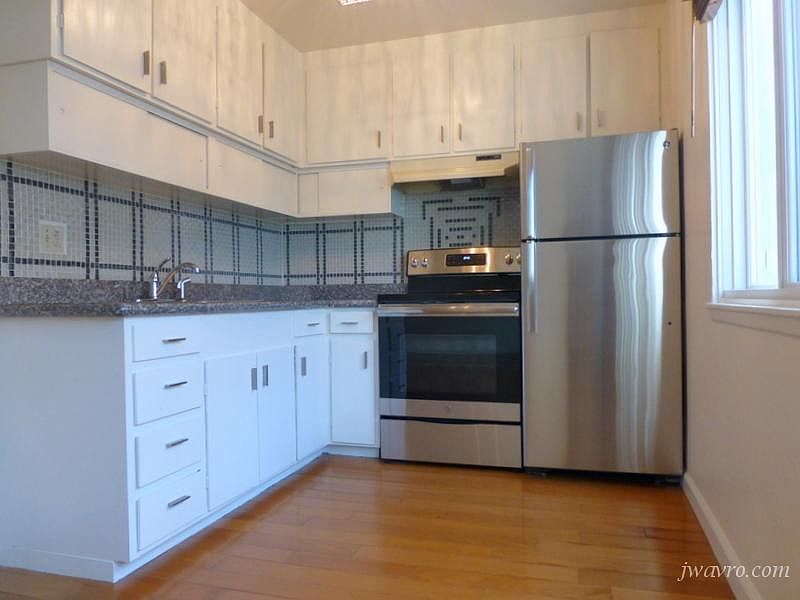 1st image of 25 Elgin Park APT 1