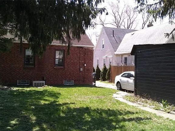 3rd image of 17706 Sedalia Ave