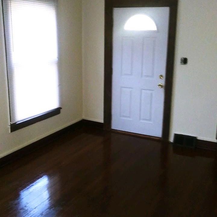 1st image of 214 Sheridan Ave