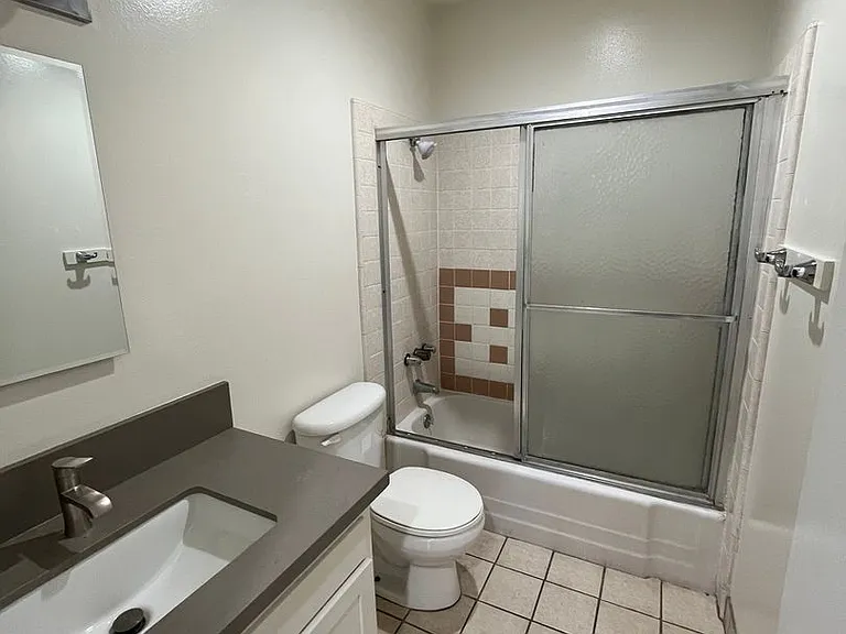 1050 Dawson Ave — Photo 7