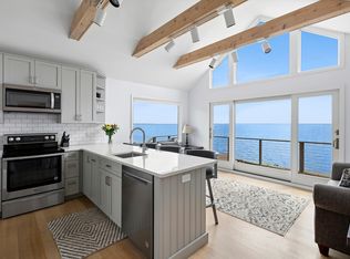 13 Shawnee St Unit A, Hampton Bays, NY 11946