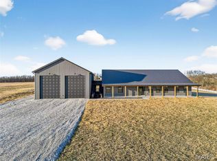 592 Phelps Ln, Elsberry, MO 63343