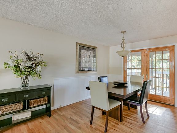 5th image of 8427 NE 137th St