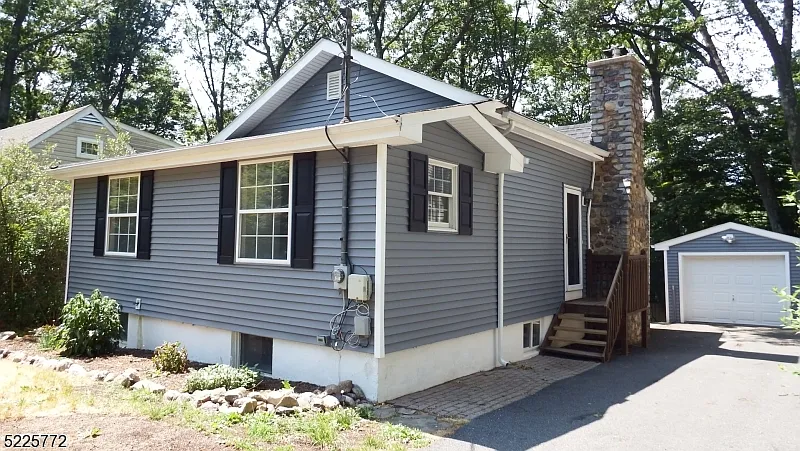 47 Longview Trail photo 1