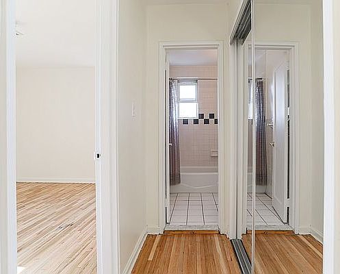 3rd image of 758 Lincoln Pl #1