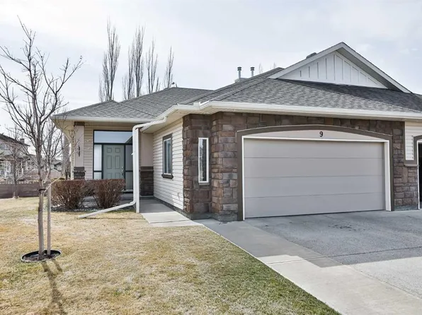 140 N Fairmont Rd S #9, Lethbridge, AB T1K 5P8