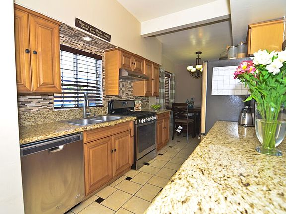4th image of 16551 Kelwood St