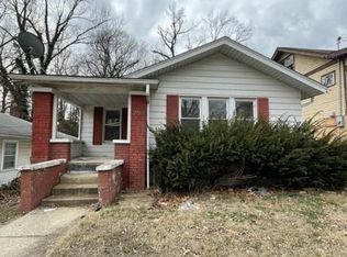 790 Park Dr, Alton, IL