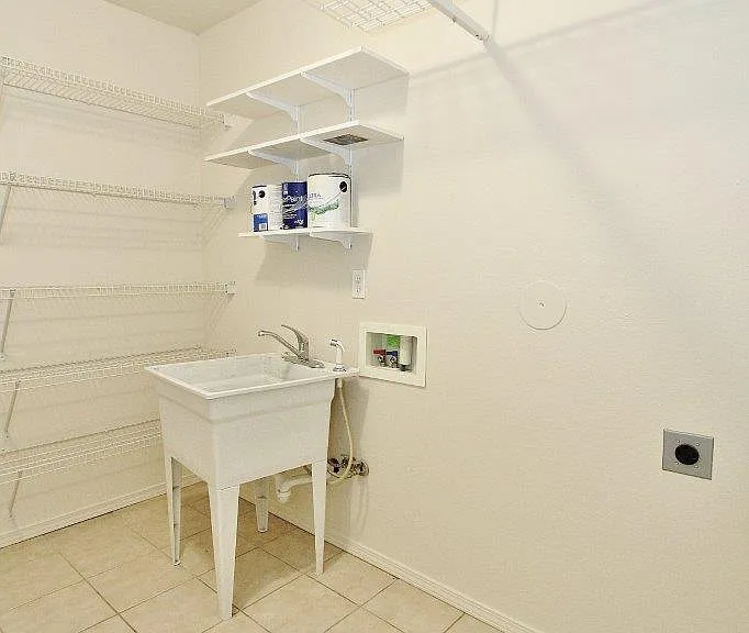 1208 N Cheshire Dr — Photo 21