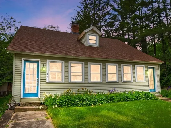 490 Vernon Ave, South Barre, MA 01005