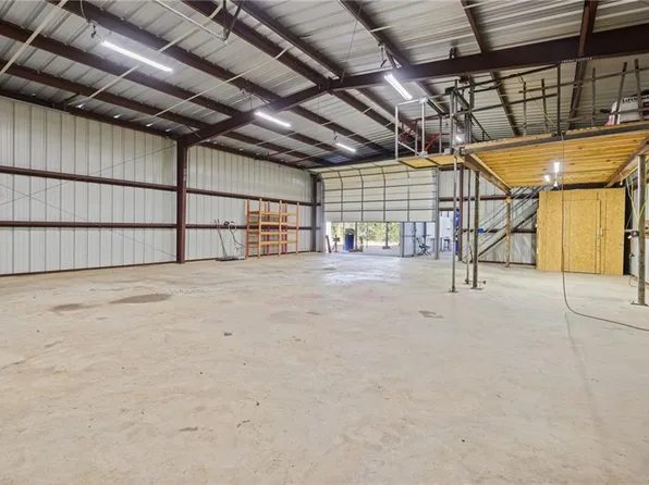 11435 Roberts Rd, Chunchula, AL 36521