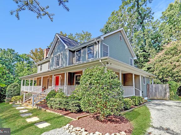2nd image of 6811 Alpine Dr