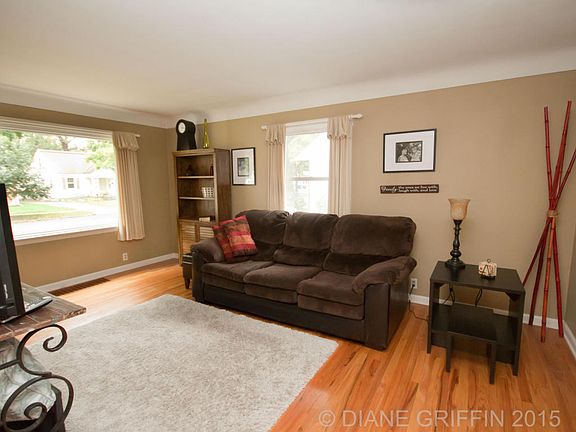 4th image of 721 Everglade Dr SE