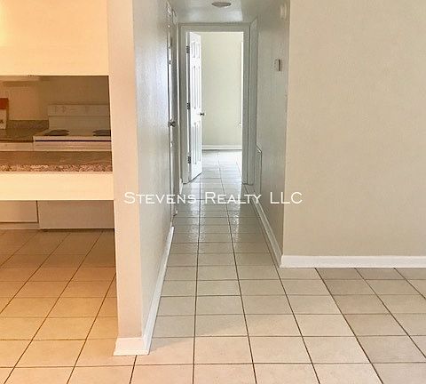 2nd image of 915 S Seminole Dr APT 42