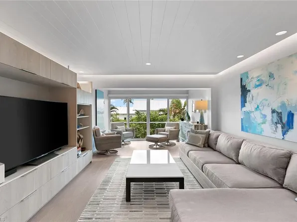 280 2nd AVE S #306, NAPLES, FL 34102