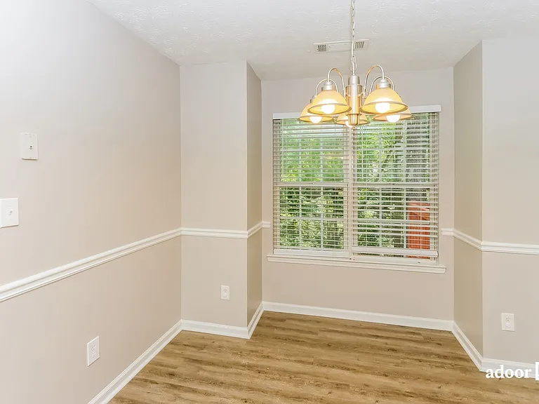 246 Pebble Creek Dr — Photo 5