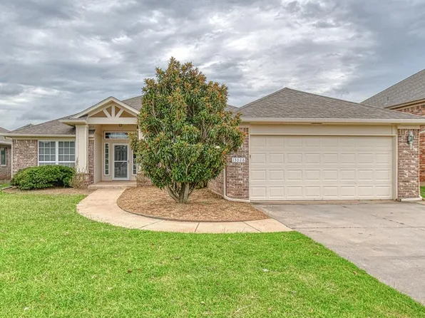 13028 SW 4th St, Yukon, OK 73099