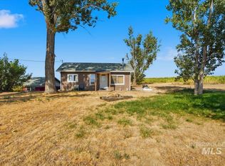 3929-3927 Homestead Rd, Homedale, ID 83628