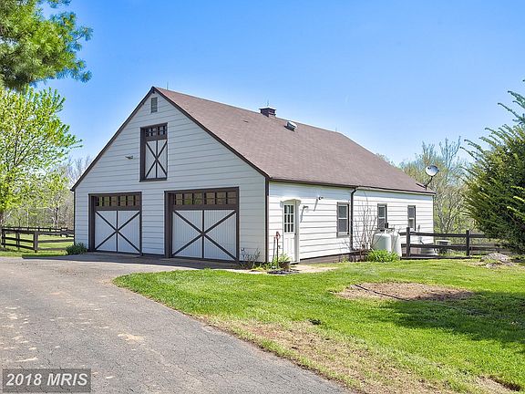 Detached 4 car garage with office