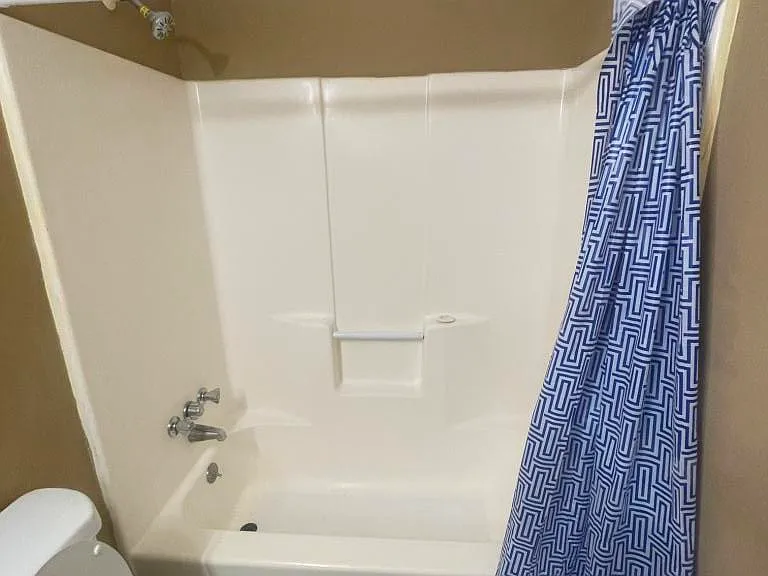 5133 Galbraith Cir — Photo 32
