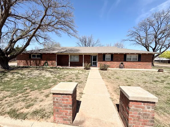 1002 1st St, Abernathy, TX 79311