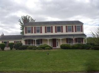 17 Harvest Hill Dr, Stockton, NJ 08559