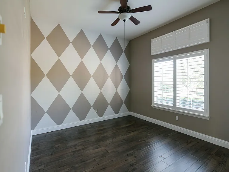 10929 Delusion Dr — Photo 21