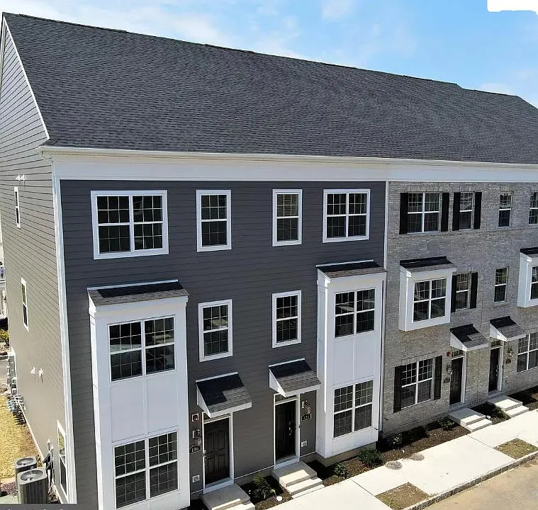 98 King St #98