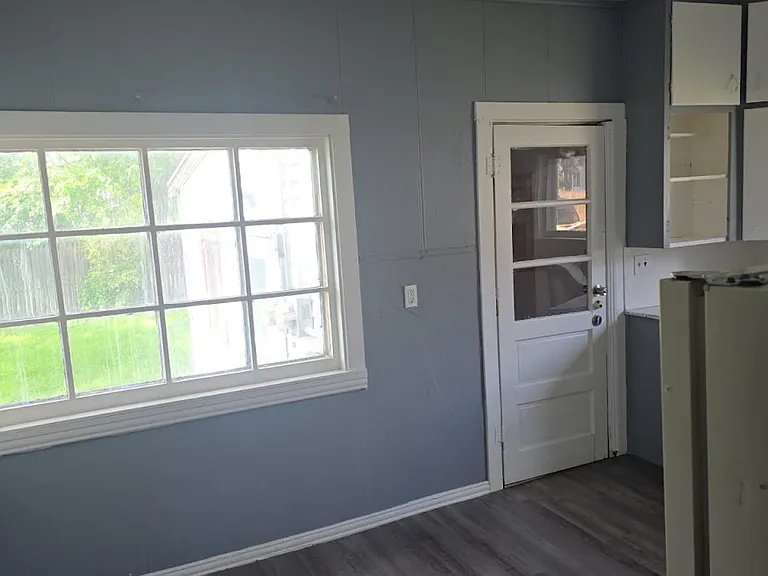 501 King St — Photo 1