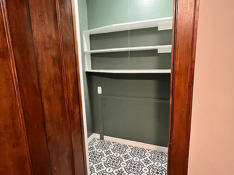 4128 W George St #2 — Photo 9