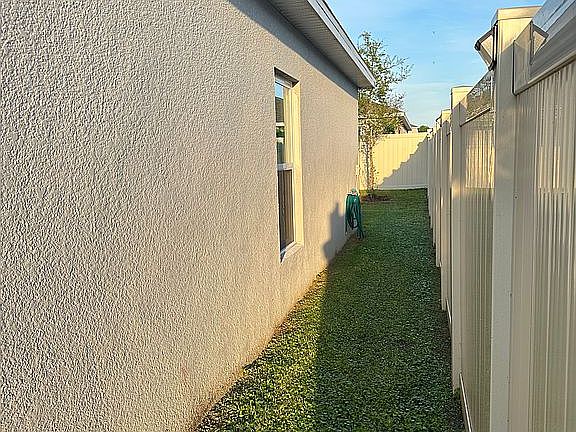 3rd image of 9378 Halsey Dr